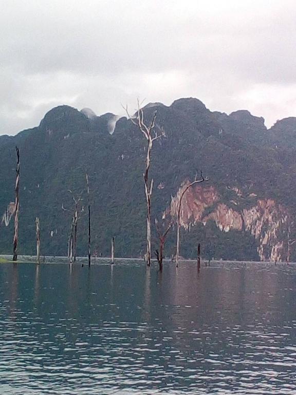 Vakantiepark Khao Sok Blue Mountain Khao Sok National Park