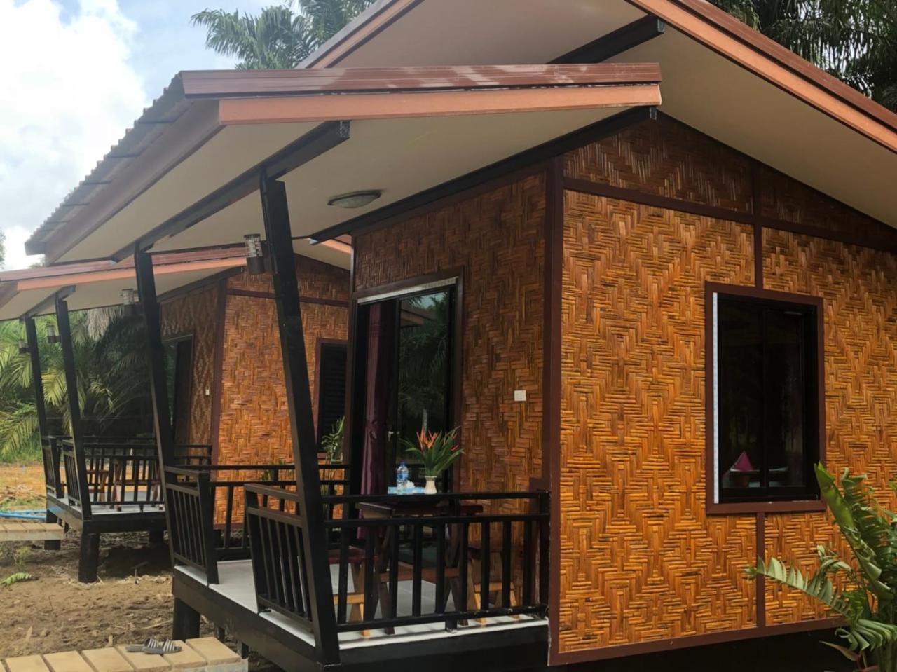Vakantiepark Khao Sok Blue Mountain 4*